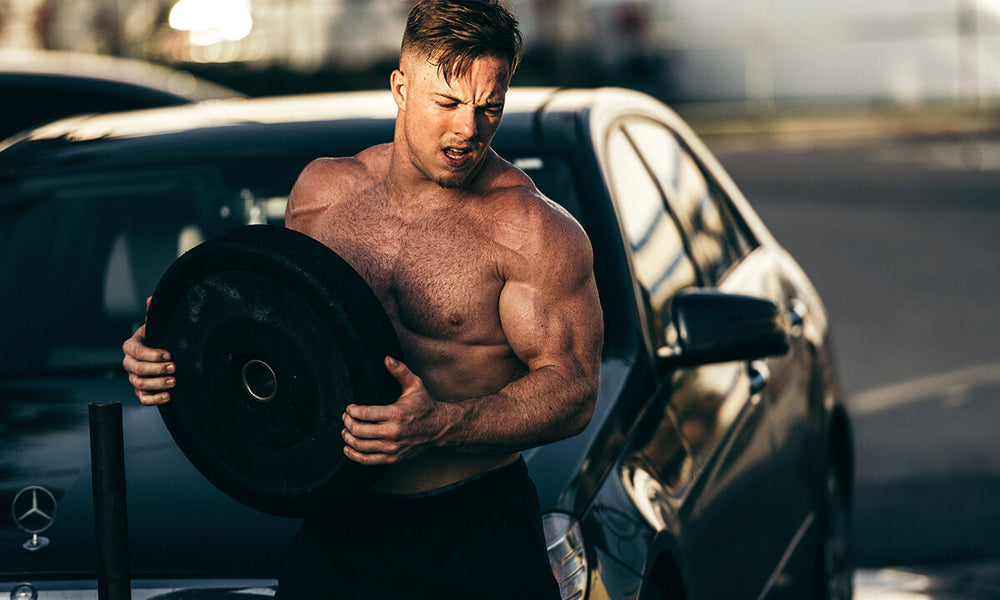 1 Hour of Weights a Week May Cut Heart Attack Risk